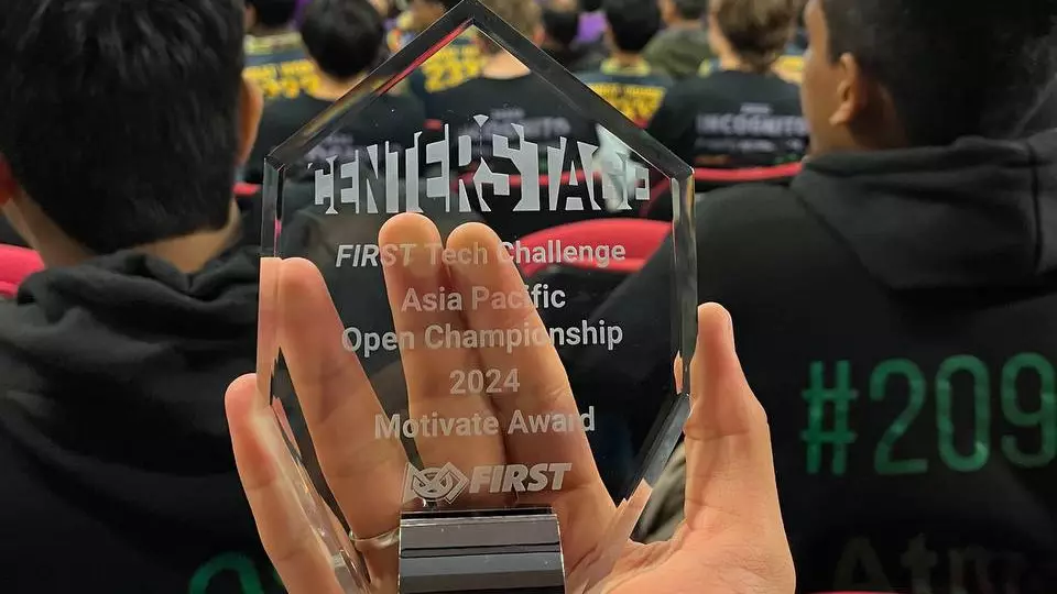 Оқушылар Аустралиядағы робототехника чемпионатынан екі жүлде жеңіп алды