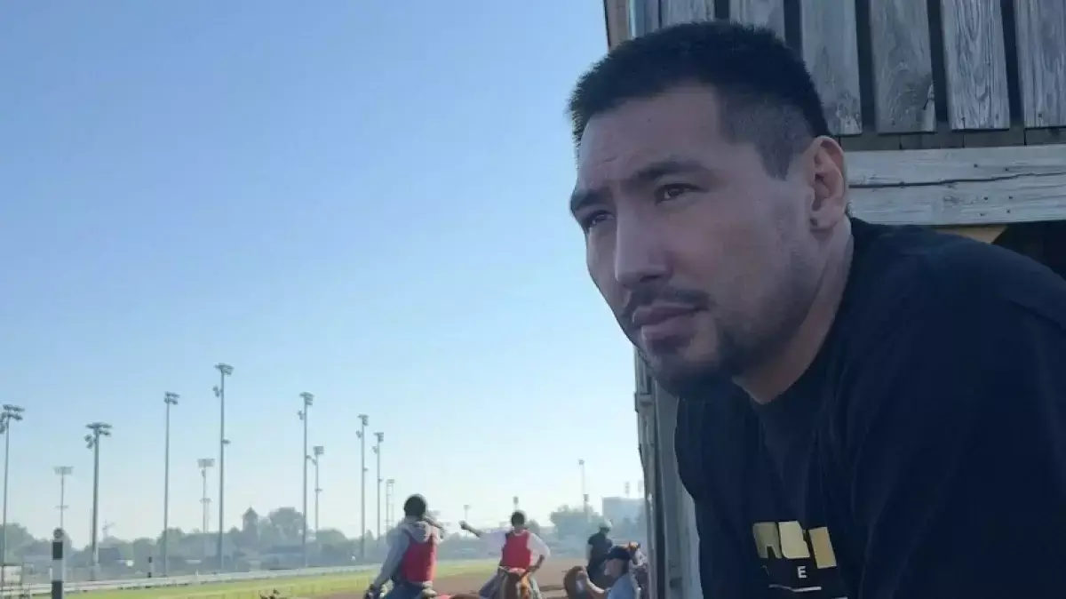 WBO поставила условие казахстанскому боксеру Алимханулы