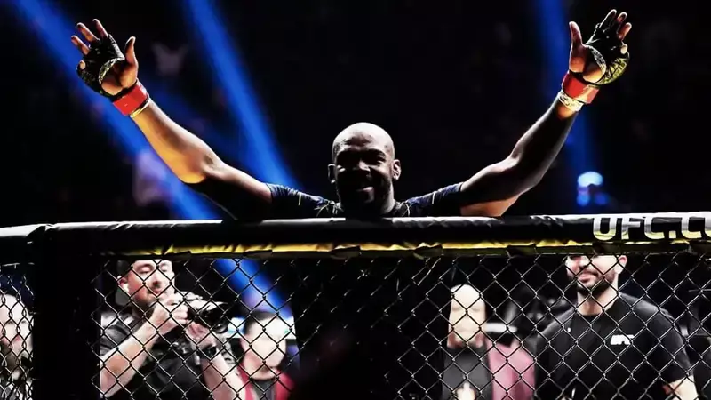 Величайший боец в истории UFC вновь имеет проблемы с законом