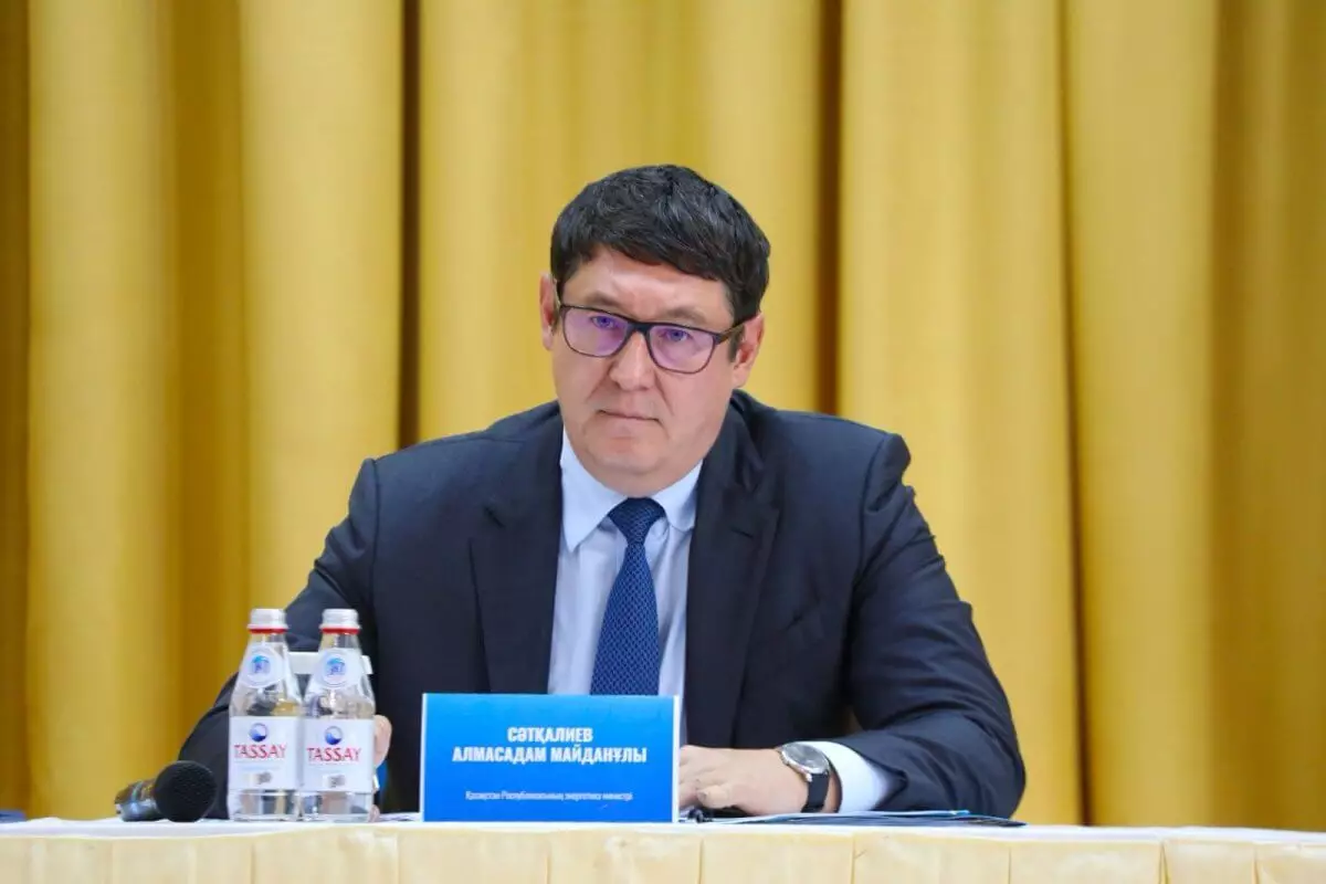 Лоббисты дискредитируют возможных строителей АЭС в Казахстане, заявил Саткалиев