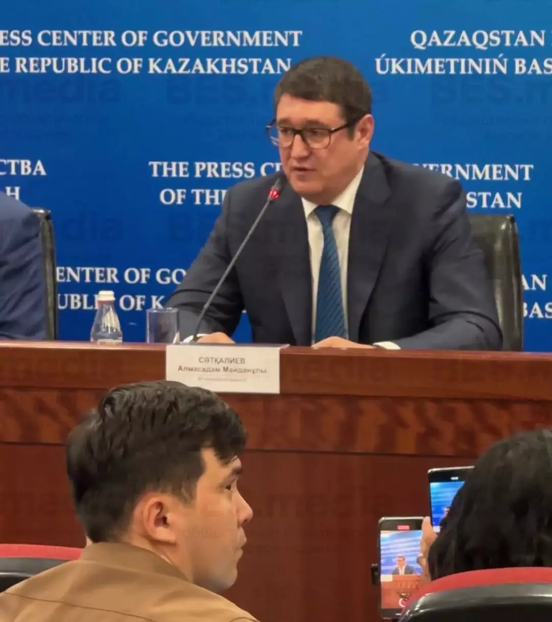 Министр энергетики обвинил журналистов, освещающих вопрос строительства АЭС в Казахстане, в том, что они «недостаточно серьёзно разобрались в вопросе»