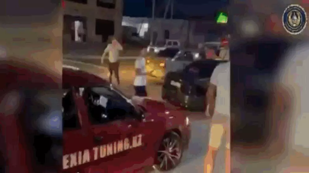 Полиция пресекла нелегальные автогонки в Туркестанской области