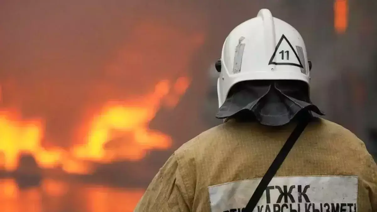 В Алматы снова горит барахолка (ВИДЕО)