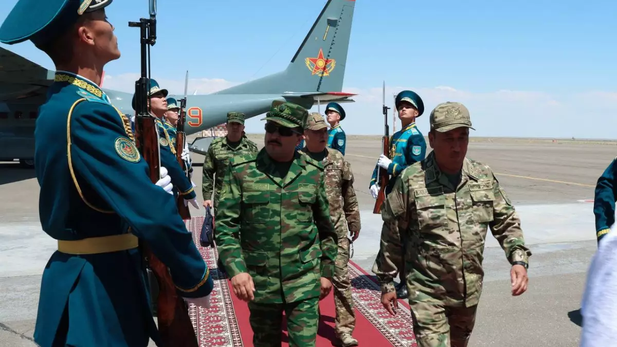 Қырғызстан мен Тәжікстанның әскери делегациялары Ақтауға келді