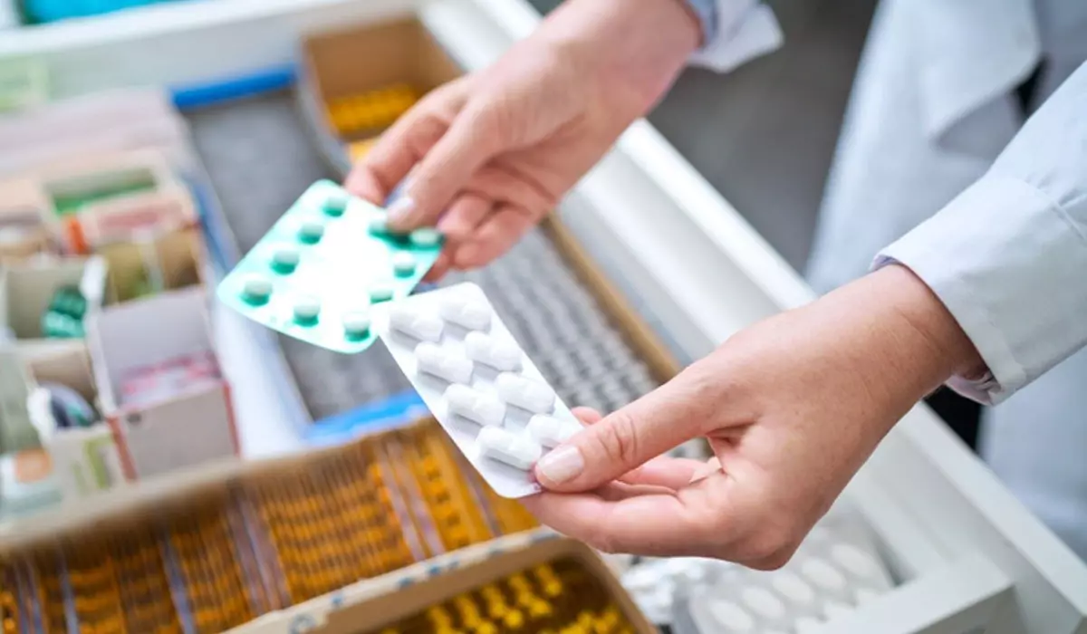 Снизить цены на лекарства пообещали в Минздраве