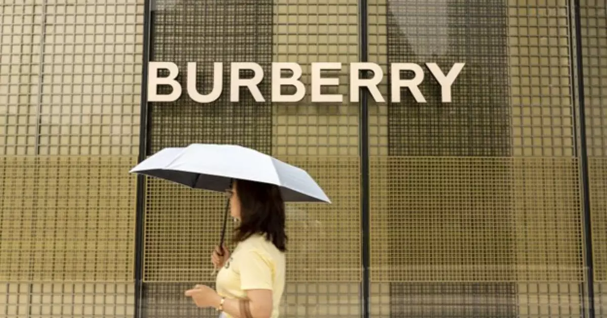   Burberry мен Hugo Boss брендтеріне тұтынушылар бұрынғыдай қызықпайды   