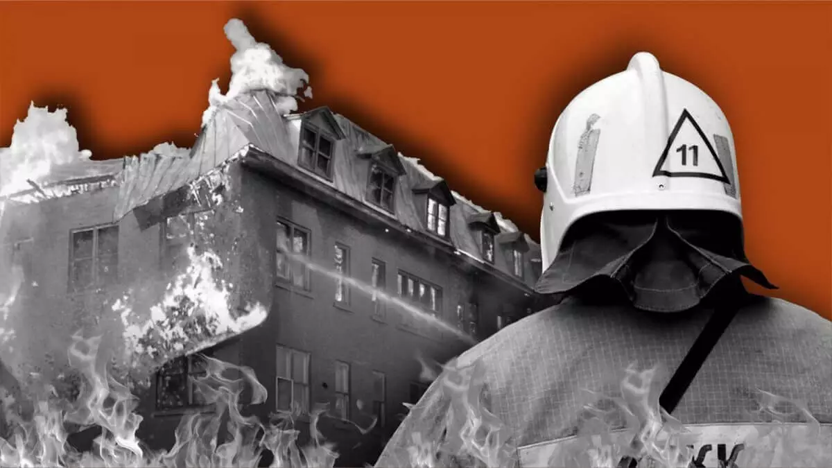 20 человек эвакуировали из горящего дома в Усть-Каменогорске (ВИДЕО)