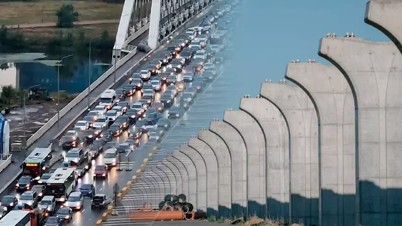 Движение на мосту парализовано: пробки из-за строительства LRT показали на видео в Астане