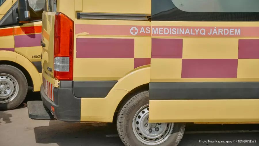 Алматыда автобус апатқа ұшырады: қаза тапқандар бар 