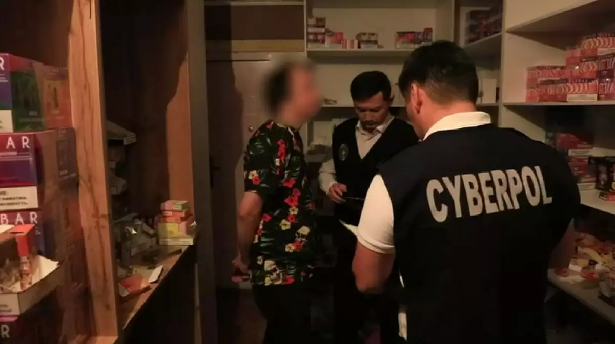 Охота на вейпы: полиция накрыла незаконный склад в Астане