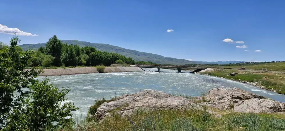 Ради двух малых ГЭС решили уничтожить горную речку в Жетысу