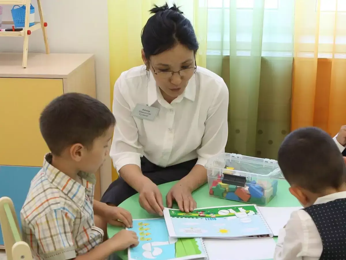 В Ауэзовском районе Алматы около 14 тысяч детей охвачены бесплатным творческим и спортивным образованием