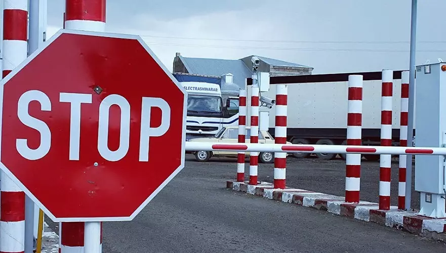 Скопление транспорта зафиксировано на границе с Кыргызстаном в Алматинской области