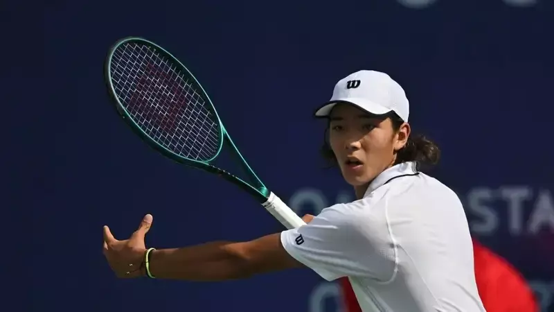 Молодой талантливый теннисист из Казахстана был "разгромлен" грузином на престижном турнире в Астане