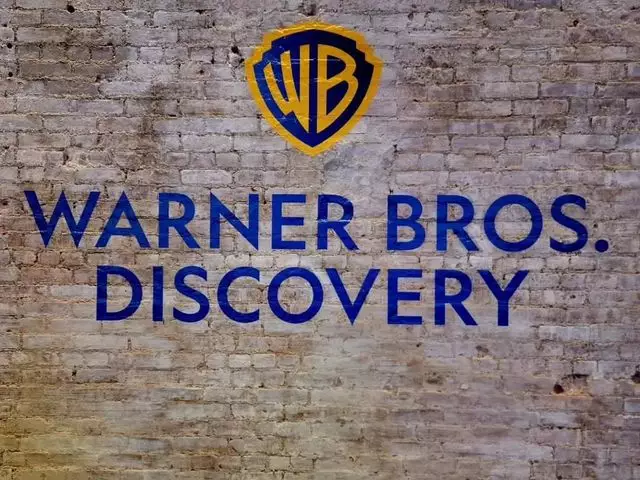 Warner Bros может выделить стриминговые активы и киностудию в отдельную компанию 