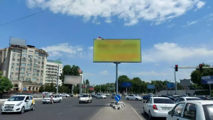 Умурзаков распорядился очистить Ташкент от незаконной наружной рекламы