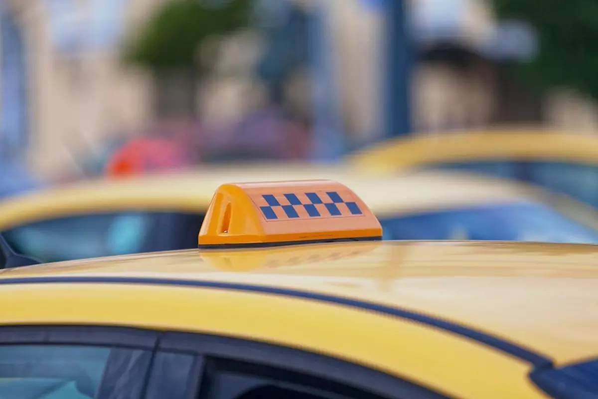 Казахстанцы стали чаще пользоваться такси