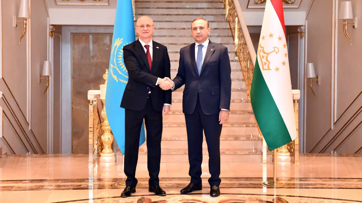 Казахстан и Таджикистан готовят подписание Дорожной карты по увеличению товарооборота на 2025-2027 годы