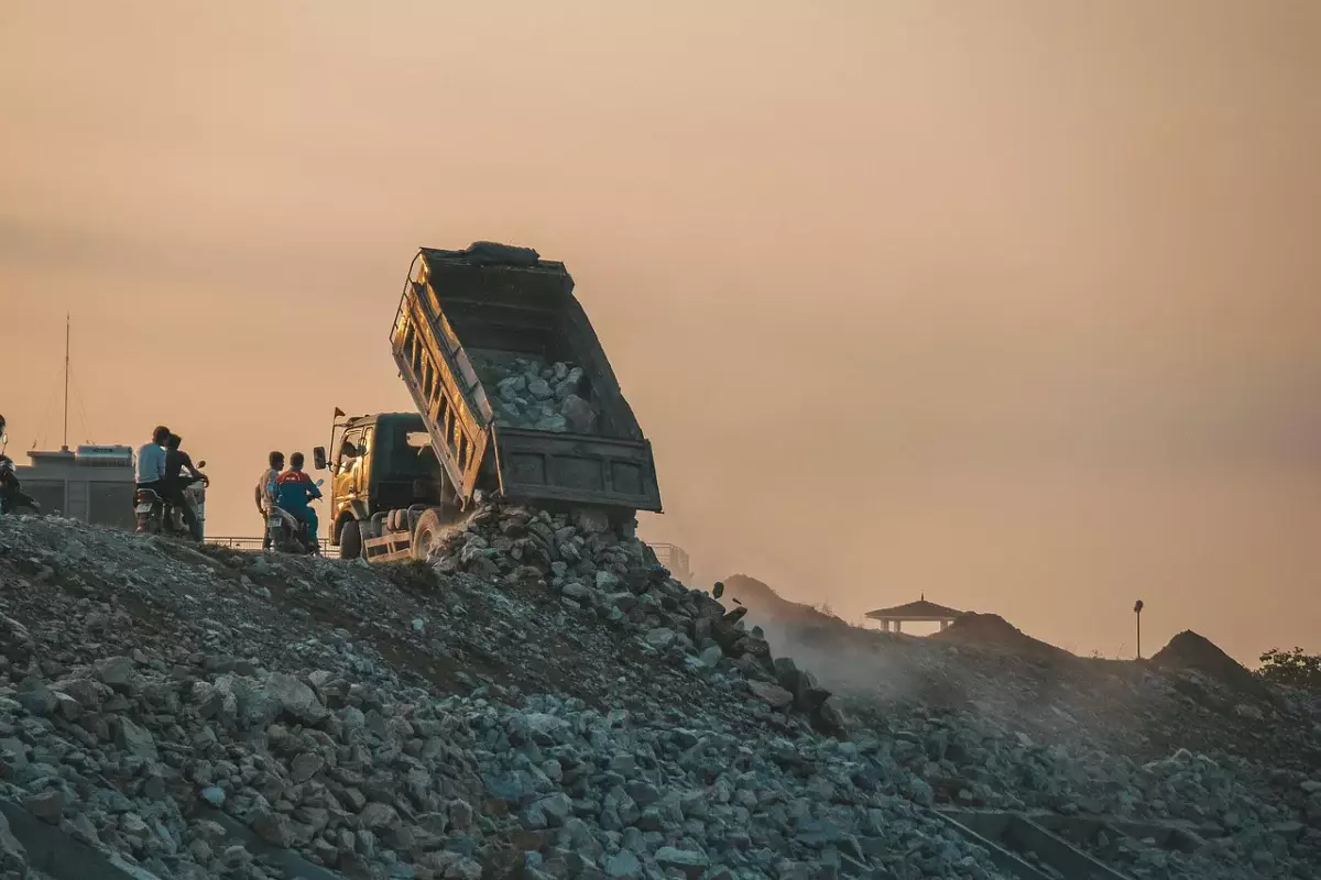 Шесть мусорных полигонов построят в Карагандинской области