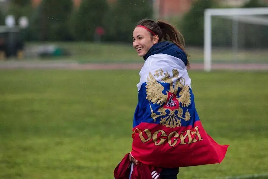 Футболистка сборной России Тырышкина получила гражданство Франции
