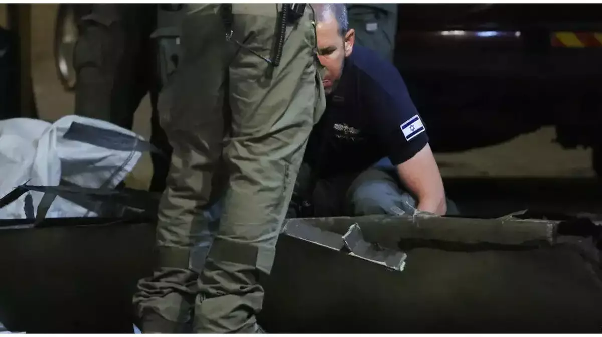 Тель-Авив орталығына ұшқышсыз ұшақ құлап, бір адам қаза тапты