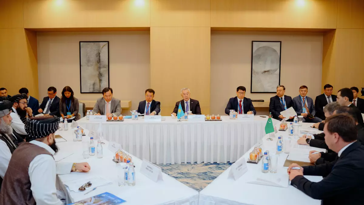 Строительство новой ж/д магистрали обсудили Казахстан, Туркменистан и Афганистан