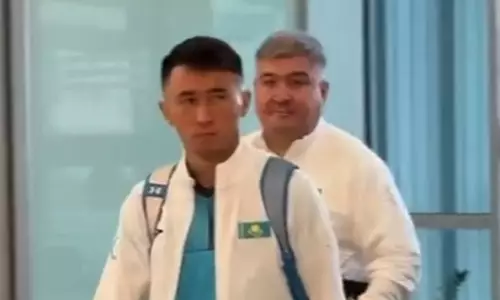 Казахстанские боксеры отправились на Олимпиаду-2024