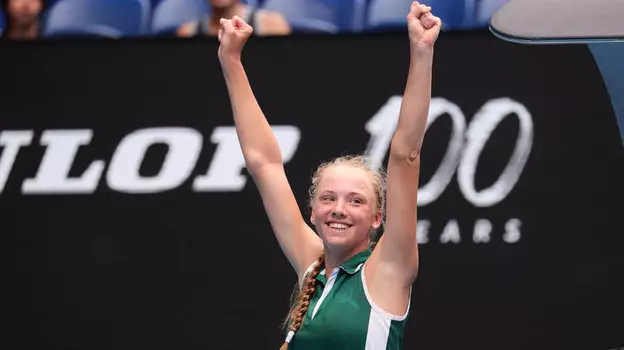 Корнеева получила награду за звание чемпионки мира среди юниоров 2023 года