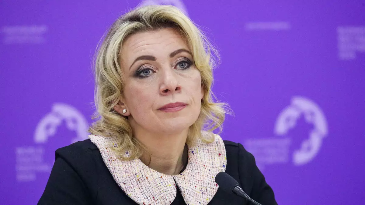 Захарова призвала Макрона искупаться в Сене на фоне отказа российским журналистам в освещении Олимпиады