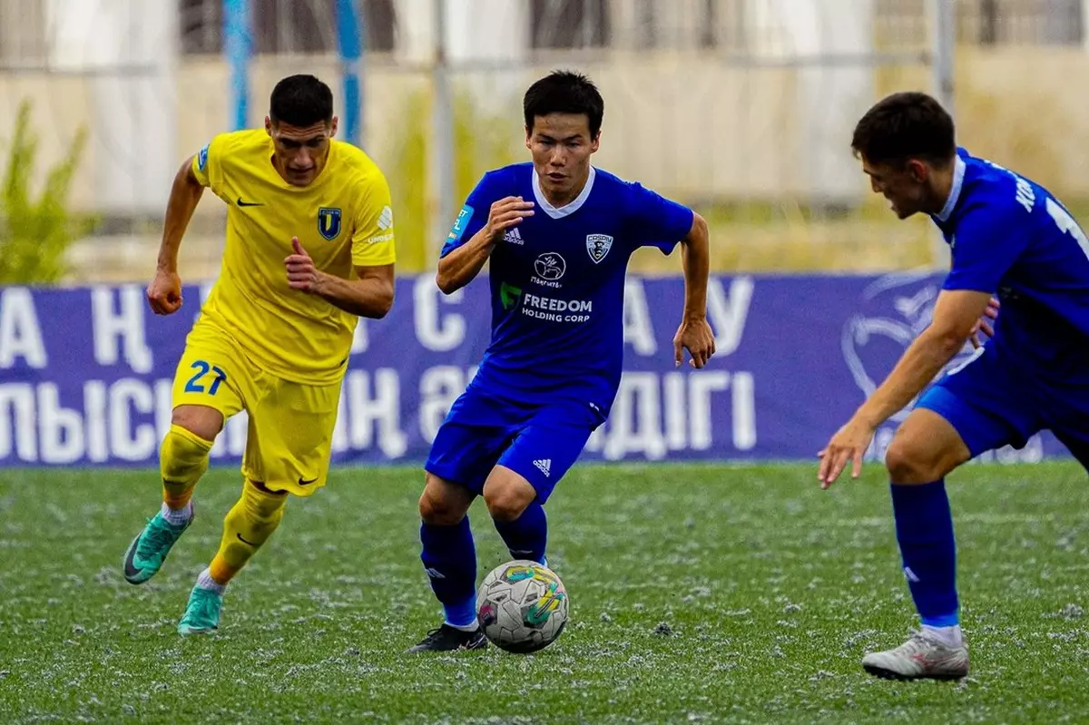 Шесть желтых карточек: «Каспий» выиграл матч в Жанаозене