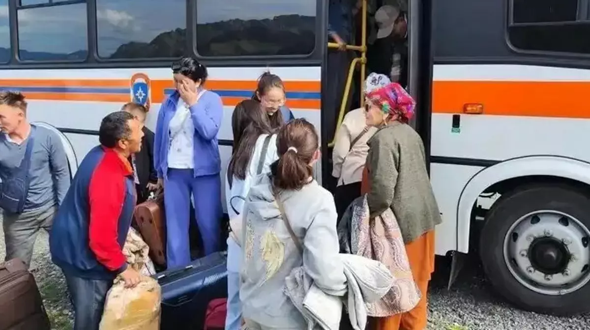 Астанадан Моңғолияға бара жатқан автобус өртеніп кетті
