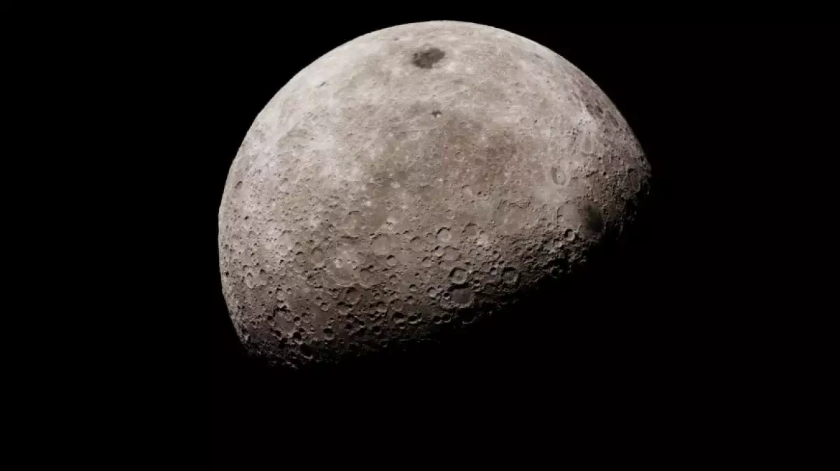Илон Маск призвал создать на Луне базу с постоянным поселением