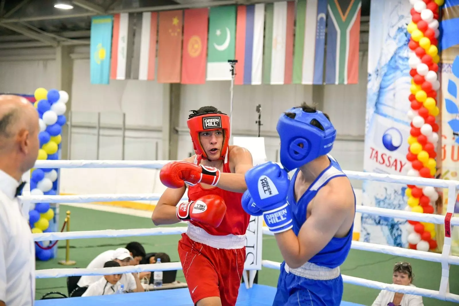 Семь золотых медалей завоевал Казахстан на турнире по боксу