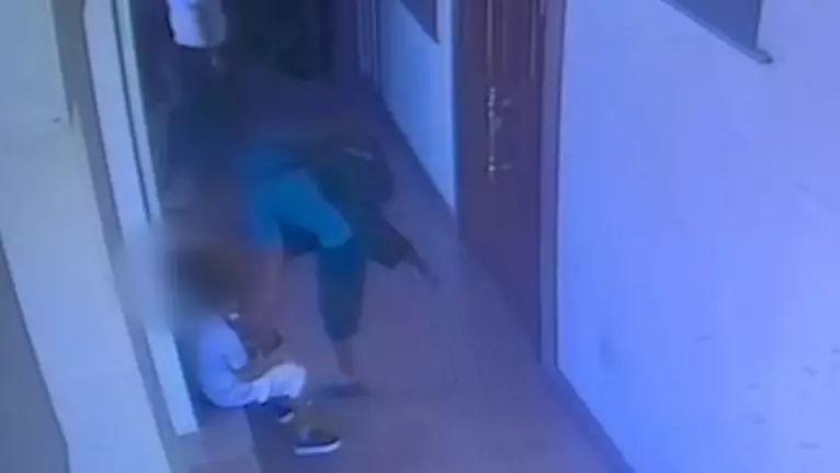 Пьяный вор украл мобильник мальчика в мечети Шымкента