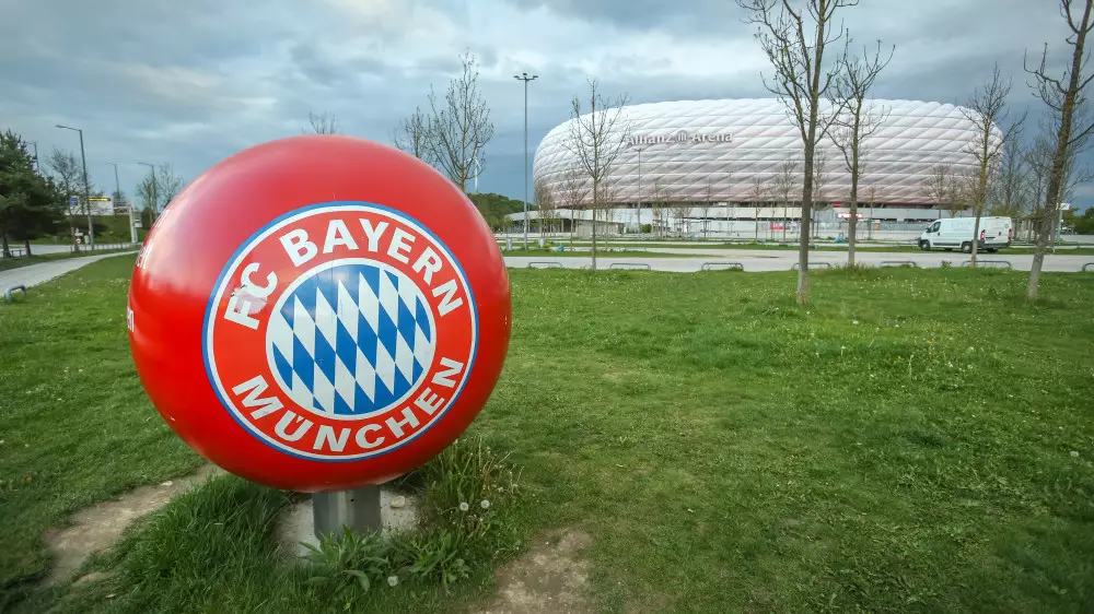 Президент "Баварии" заявил, что у клуба нет денег