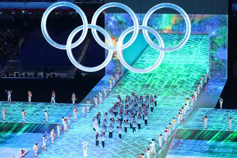 Олимпиаданың ашылу салтанатында өнер көрсететін бишілер наразылық білдірді