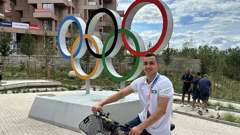 Спортсмены сборной Казахстана обживаются в Олимпийской деревне перед стартом Игр в Париже