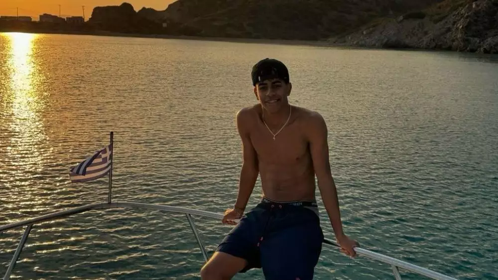 17-летний вундеркинд показал, как роскошно отдыхает в Греции