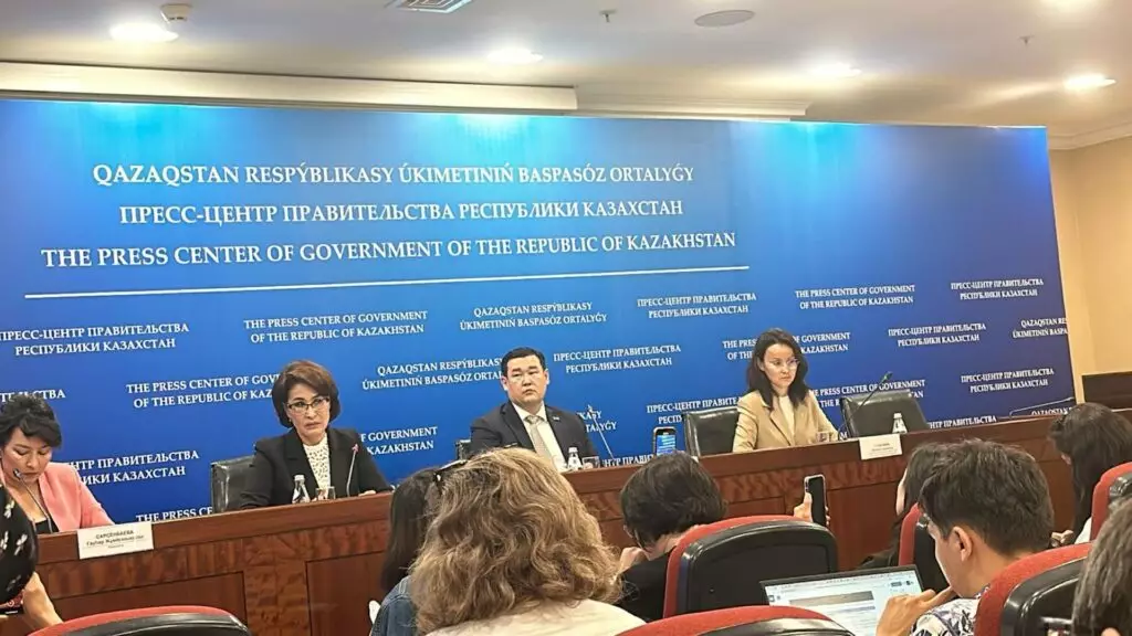 В Минздраве ответили, стоит ли в Казахстане отказаться от СК-Фармация