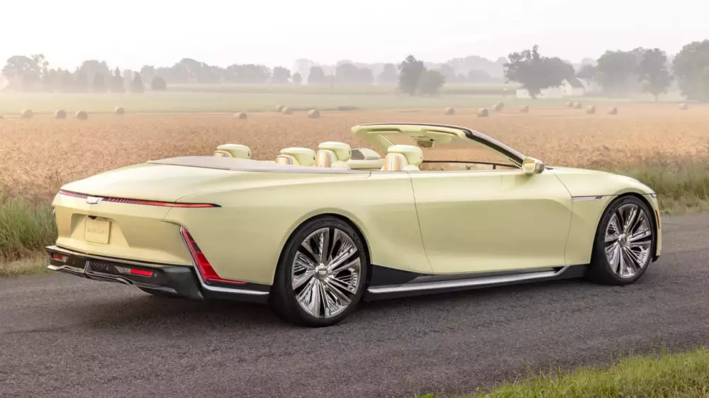 Cadillac показал концепт нового электрического кабриолета