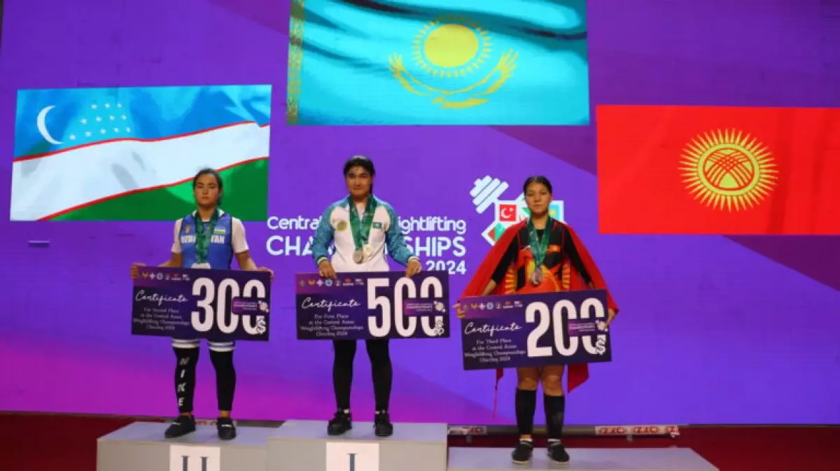 Қазақстандық ауыр атлеттер Өзбекстанда рекорд орнатты