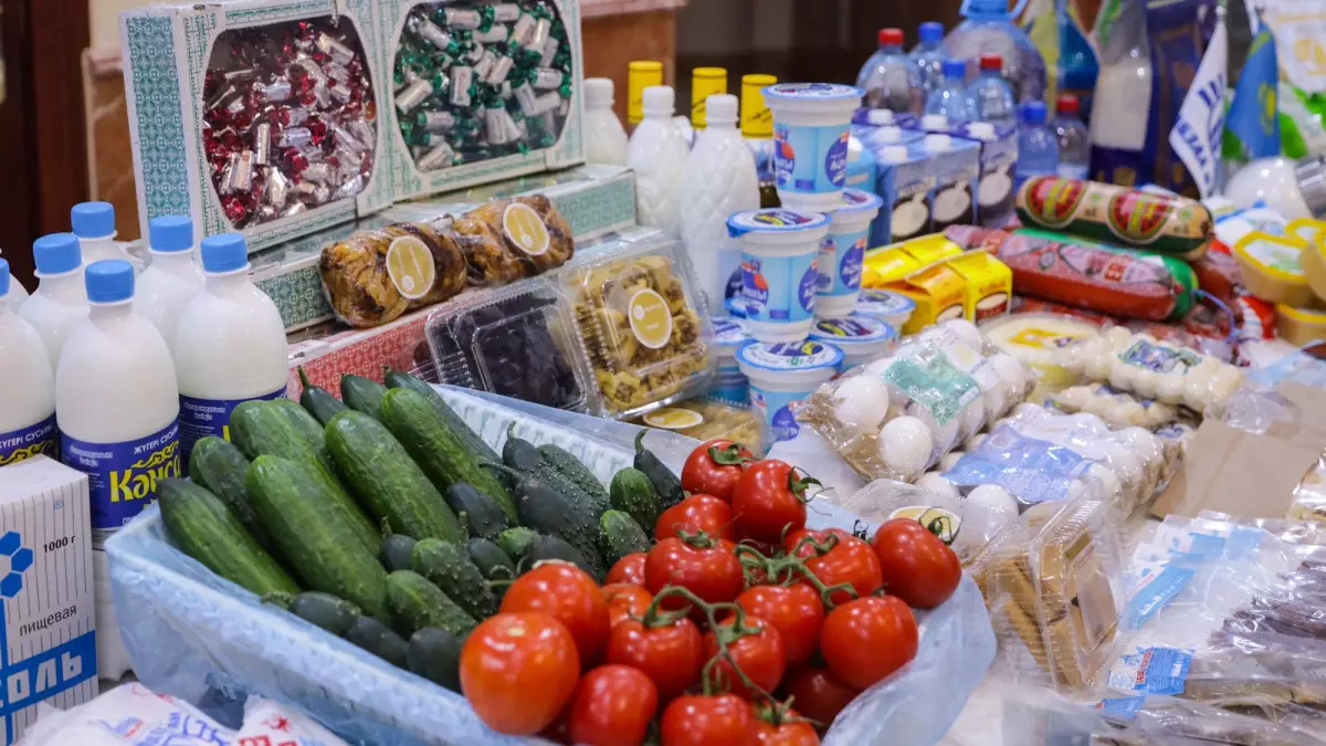 За неделю в Казахстане снизились цены на 10 видов товаров