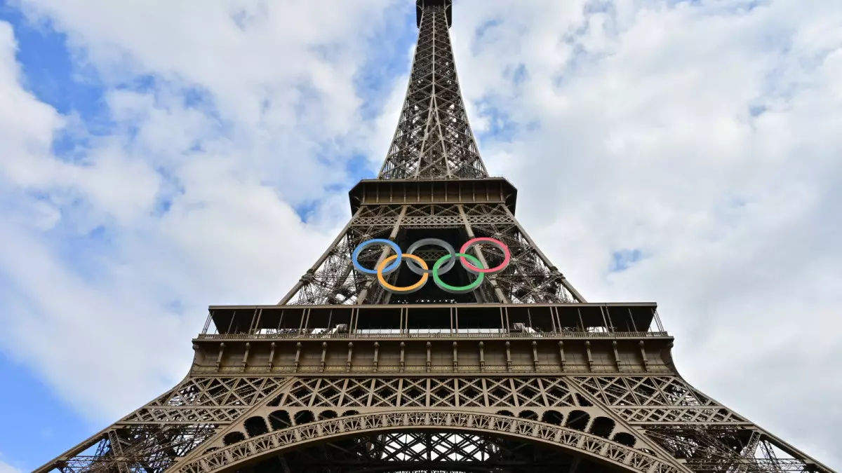 Олимпиада қарсаңындағы Париж - фоторепортаж
