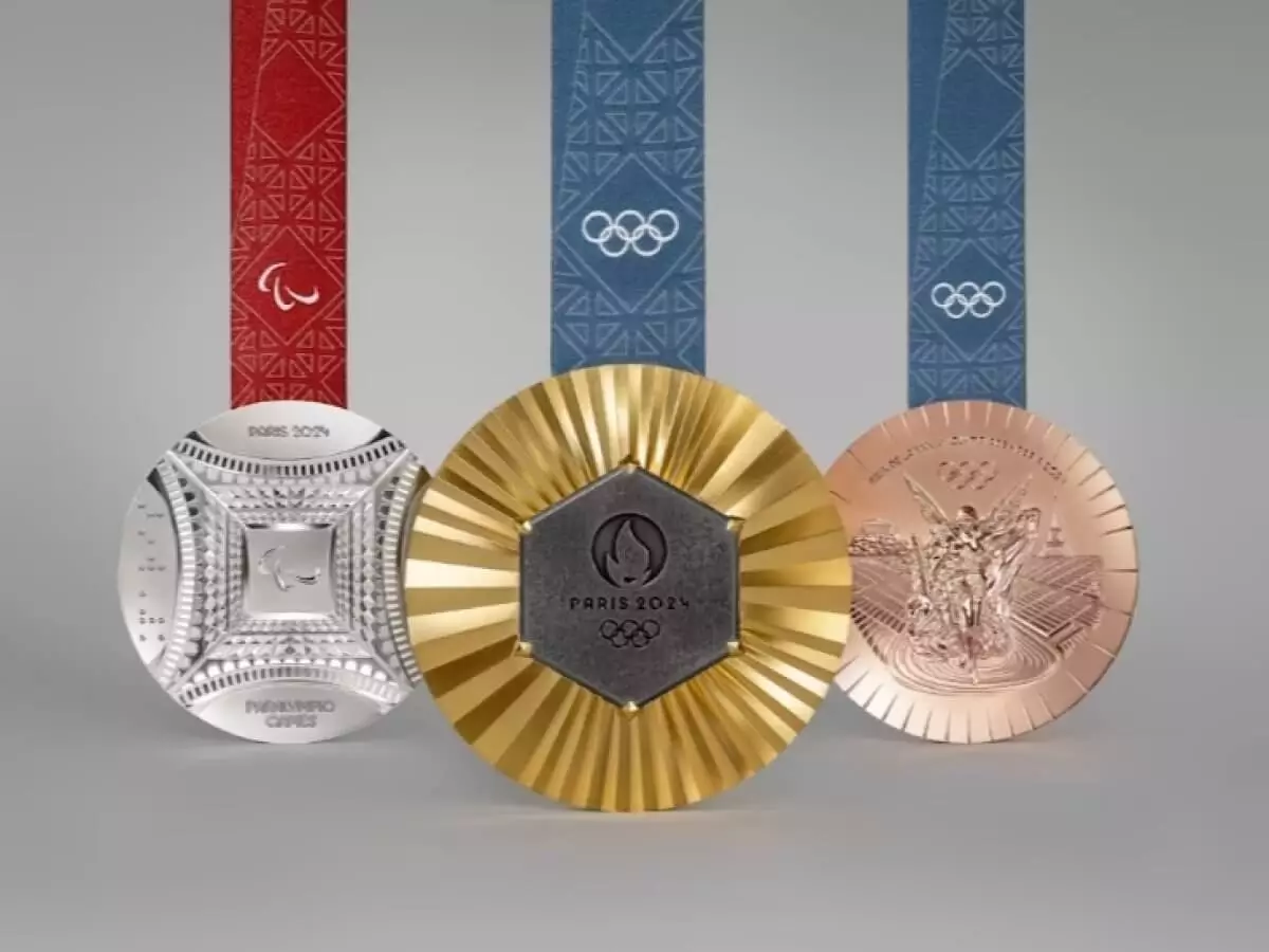 Уникальные медали Олимпиады: в каждой частичка Эйфелевой башни