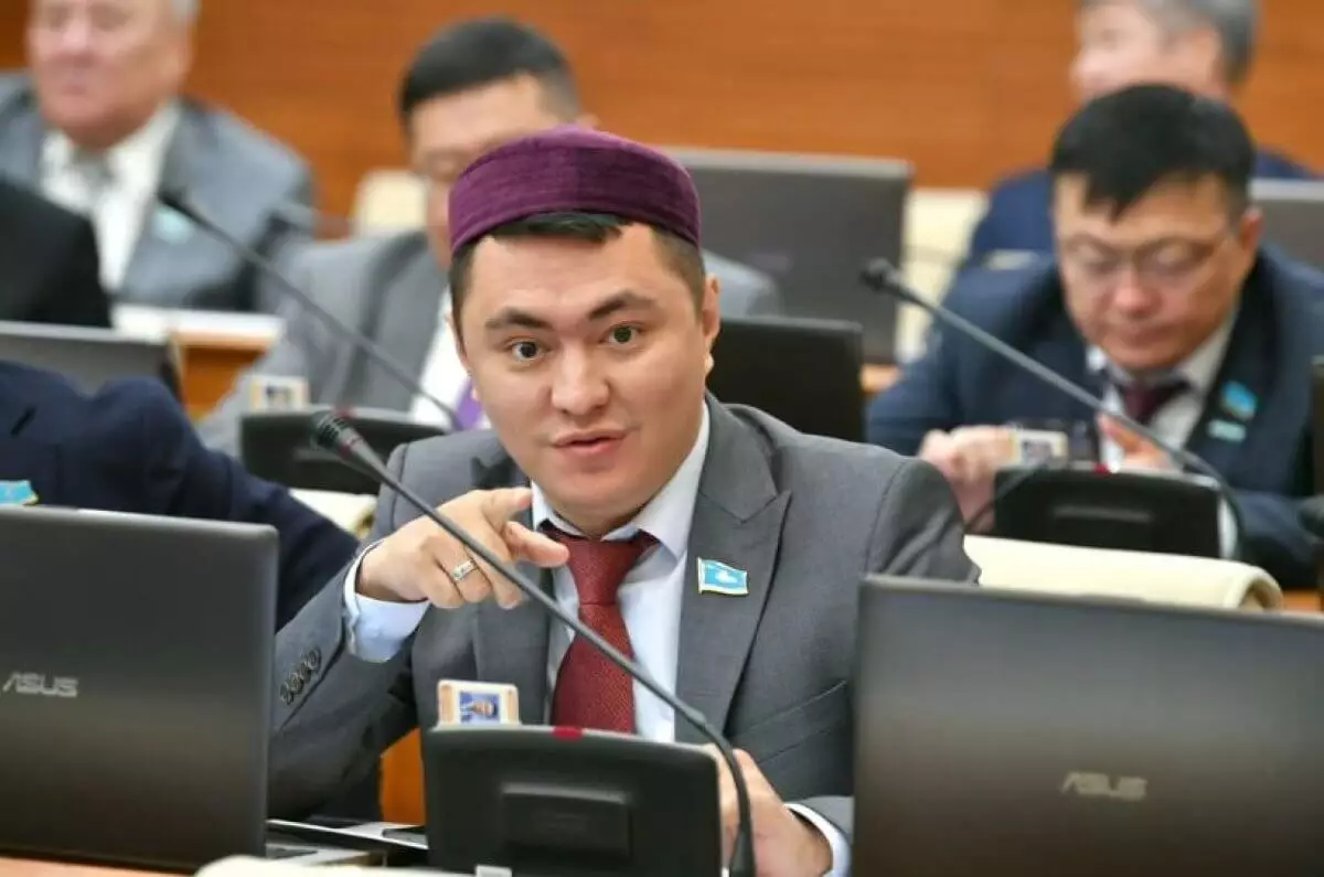 Депутат Даулет Мукаев ответил на вопрос о коррупции в стране