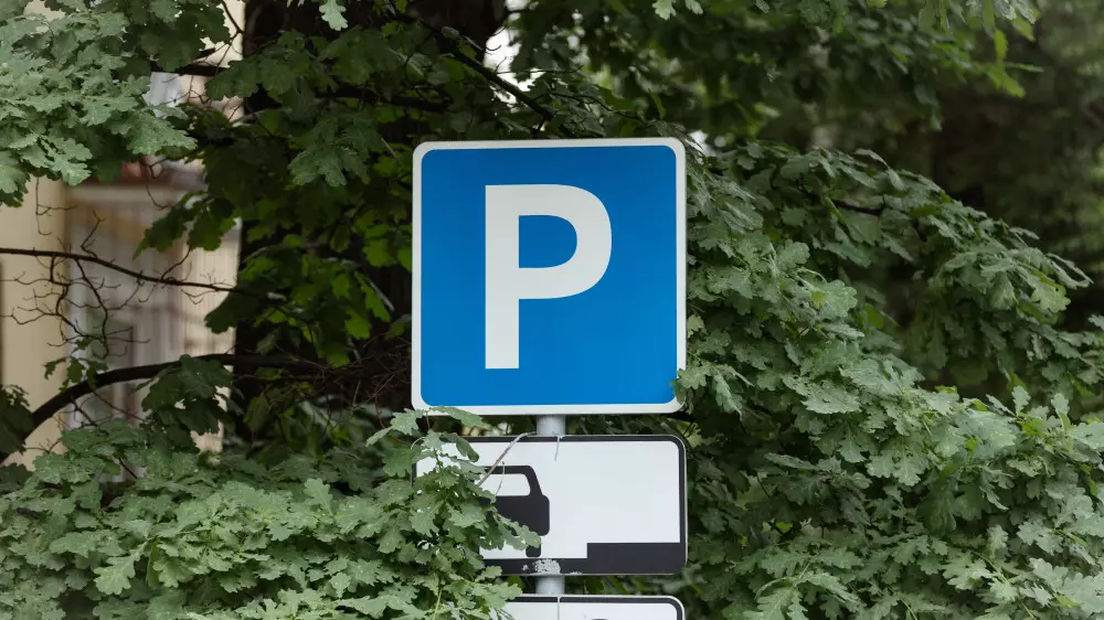 В Алматы обновили парковочные нормы: что нужно знать водителям