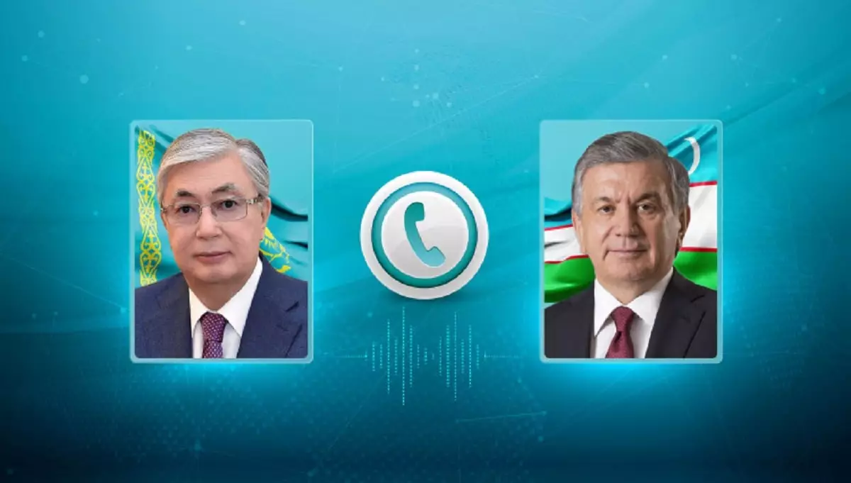 Глава государства поздравил Президента Узбекистана