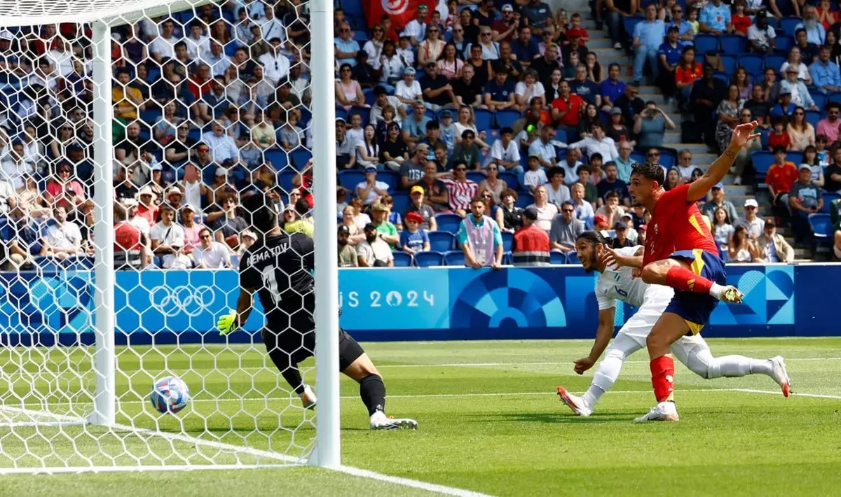 Сборная Испании забила первый гол футбольного турнира Олимпиады-2024