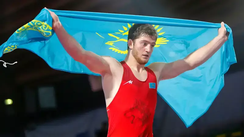 Узбек разгромил казахстанского борца в финале чемпионата Азии