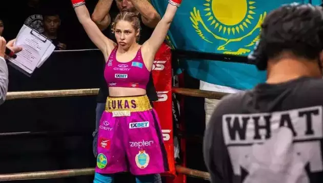 Самая сексуальная боксерша Казахстана сделала заявление об историческом событии